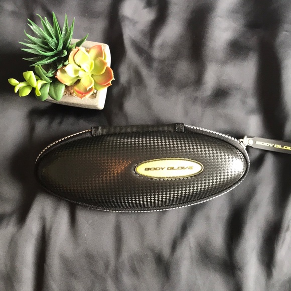 Body Glove Hard Sided Pencil Case - Picture 2 of 3